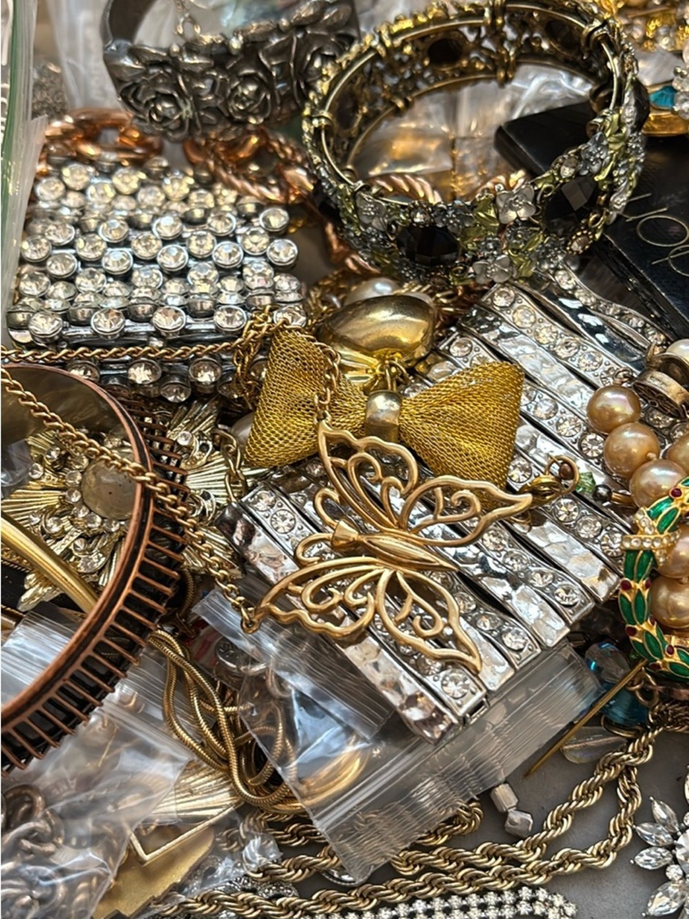 Misc Vtg Jewelry As Seen Maybe Wear